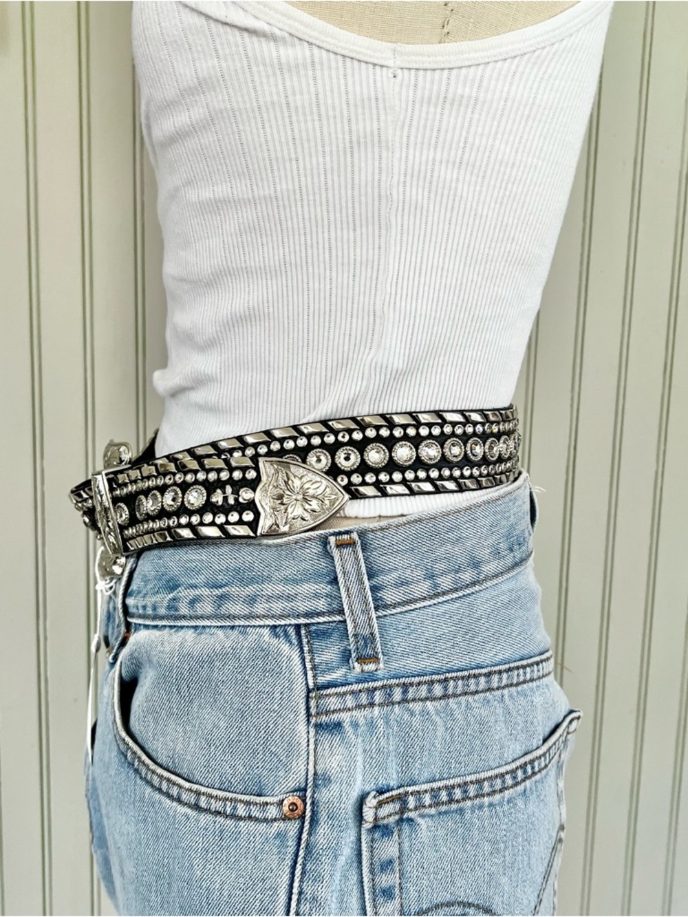 Kippy’s Rhinestone Studded Western Belt Big Buckle Black Leather Silver Accents - Picture 6 of 7